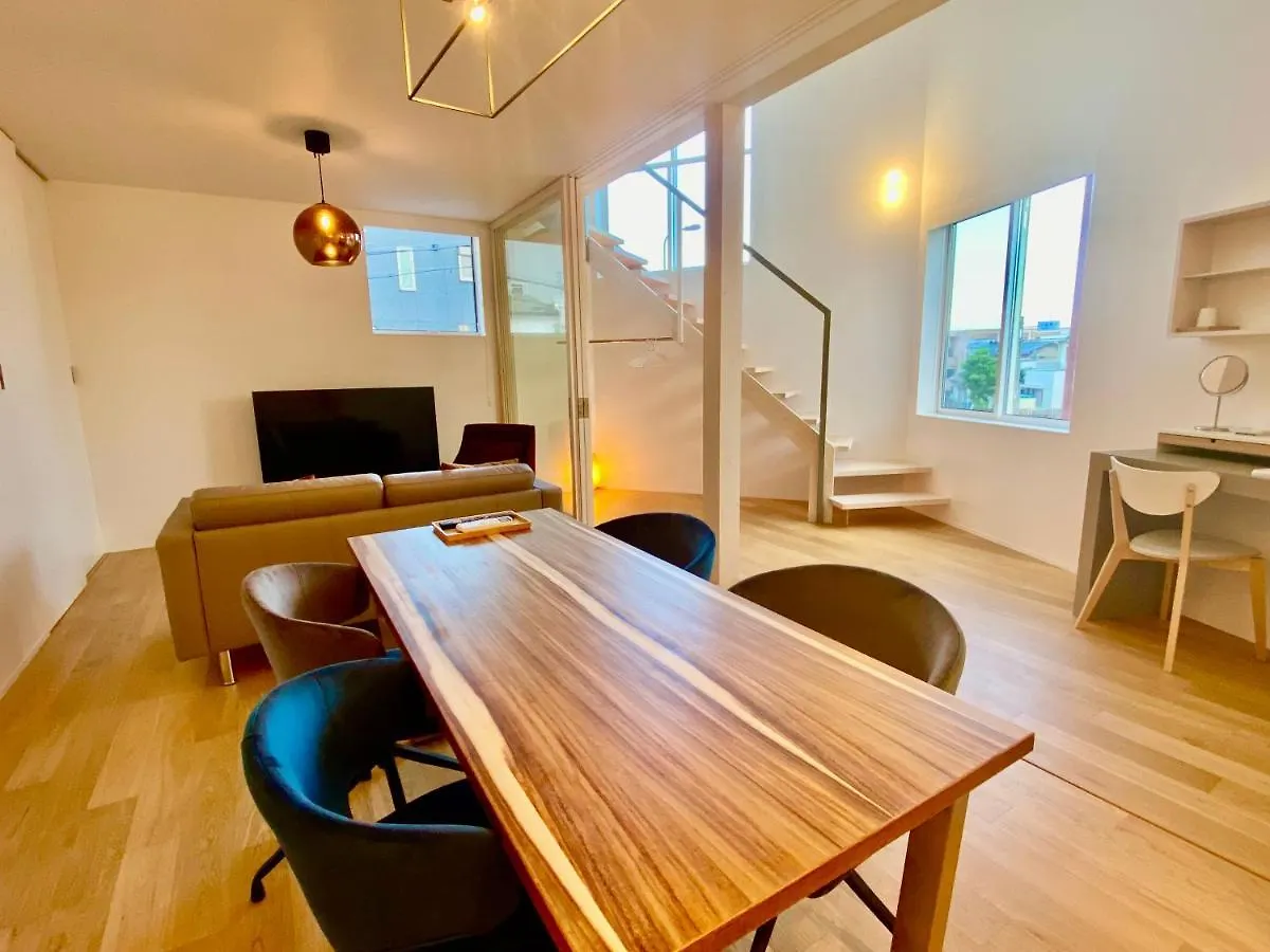 Villa Monica East Nagoja Japonsko